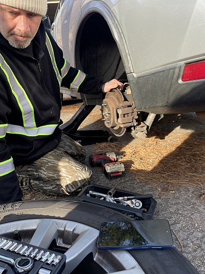 car brake inspection noise vibration mobile mechanic